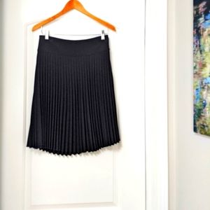 Worthington Black Pleated Skirt